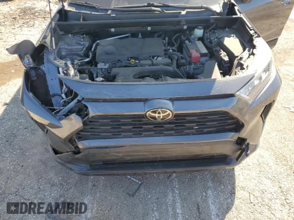 ✅ 2021 Toyota RAV4 LE • VIN: JTMH1RFV2MD067155 • Lot: 71475725. Listed on Copart with 48,638 mi. Free auction sales archive from the USA and detailed vehicle history report at DreamBid. Image 12.