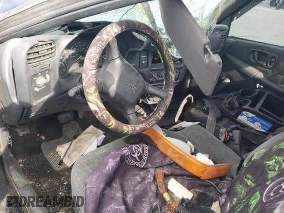 2000 Chevrolet S-10 LS с VIN 1GCCS1953Y8273152, выставлен на аукционе Copart как лот 65628724 с пробегом 237 936 миль миль и На запчасти • Non repairable. История ставок и продаж доступна на DreamBid. Изображение 8.