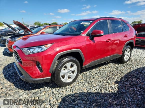 ✅ 2020 Toyota RAV4 XLE • VIN: 2T3W1RFV9LW090991 • Lot: 90583715. Listed on Copart with 80,530 mi. Free auction sales archive from the USA and detailed vehicle history report at DreamBid. Image 1.