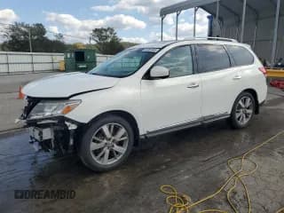 ✅ 2014 Nissan Pathfinder Platinum • VIN: 5N1AR2MN3EC675659 • Lot: 85389305. Wystawiony na Copart z przebiegiem 126 482 mil. Bezpłatny archiwum sprzedaży aukcyjnych z USA i szczegółowy raport historii pojazdu na DreamBid. Zdjęcie 1.