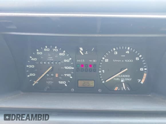 ✅ 1989 Volkswagen Jetta • VIN: WVWRB11GXKW378006 • Lot: 43152661. Wystawiony na IAAI z przebiegiem 66 430 mil. Bezpłatny archiwum sprzedaży aukcyjnych z USA i szczegółowy raport historii pojazdu na DreamBid. Zdjęcie 7.