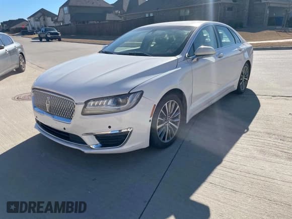 ✅ 2019 Lincoln MKZ Standard • VIN: 3LN6L5A91KR609138 • Lot: 47172775. Wystawiony na Copart z przebiegiem 81 854 mil. Bezpłatny archiwum sprzedaży aukcyjnych z USA i szczegółowy raport historii pojazdu na DreamBid. Zdjęcie 2.