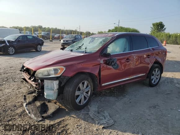 ✅ 2016 Volvo XC60 T5 Premier • VIN: YV4612RK7G2836472 • Лот: 66963955. Опубликован ранее на Copart с пробегом Не указан. Бесплатный доступ к архиву аукционных продаж из США и подробный отчёт об истории автомобиля на DreamBid. Изображение 1.