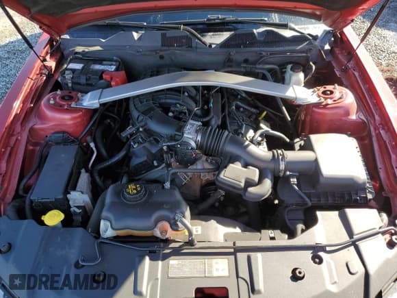 ✅ 2013 Ford Mustang Premium • VIN: 1ZVBP8EM3D5205848 • Лот: 93385575. Опубликован ранее на Copart с пробегом 132 562 миль. Бесплатный доступ к архиву аукционных продаж из США и подробный отчёт об истории автомобиля на DreamBid. Изображение 11.