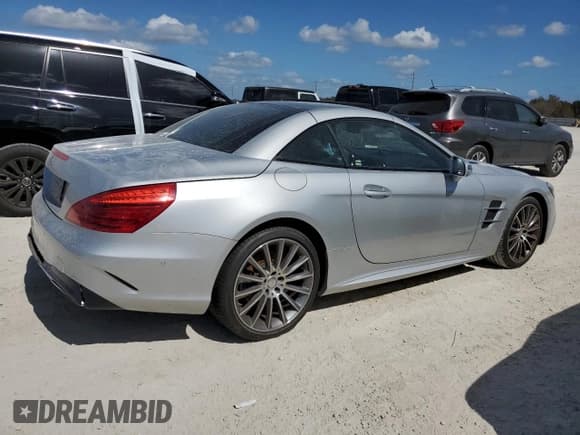 ✅ 2017 Mercedes-Benz SL 550 • VIN: WDDJK7DAXHF044516 • Lot: 75644034. Wystawiony na Copart z przebiegiem Nie podano. Bezpłatny archiwum sprzedaży aukcyjnych z USA i szczegółowy raport historii pojazdu na DreamBid. Zdjęcie 3.