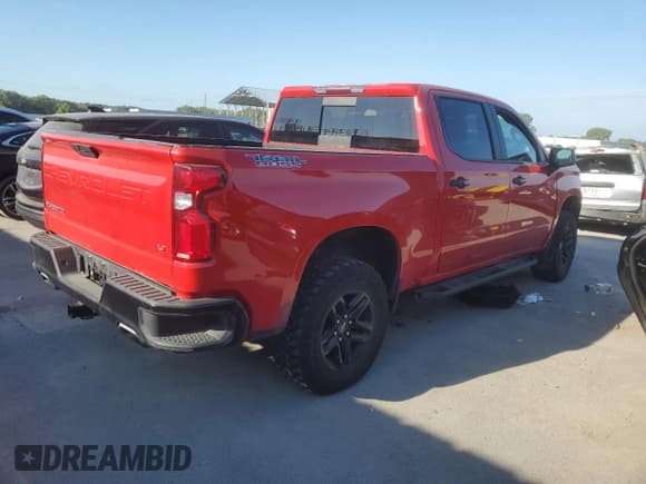 ✅ 2020 Chevrolet Silverado 1500 LT Trail Boss • VIN: 1GCPYFED2LZ100395 • Lot: 71807334. Wystawiony na Copart z przebiegiem 103 138 mil. Bezpłatny archiwum sprzedaży aukcyjnych z USA i szczegółowy raport historii pojazdu na DreamBid. Zdjęcie 3.