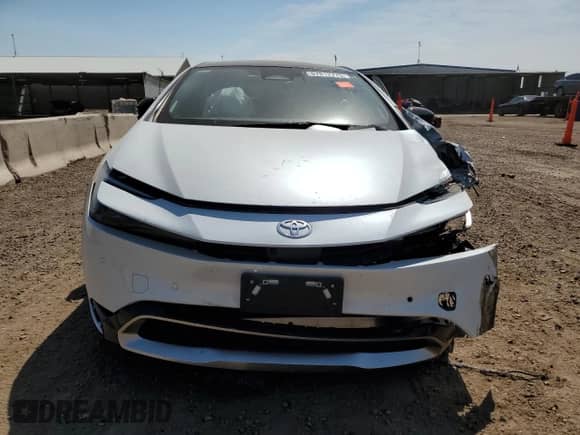 2024 Toyota Prius SE with VIN JTDACACU2R3034002, listed as a Copart auction lot 67812775 with 15,632 mi miles and Salvage title. Bid and sale history available at DreamBid. Image 5.
