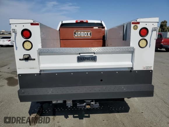 ✅ 2017 GMC Sierra 1500 • VIN: 1GD01REGXHZ293917 • Лот: 60051055. Опубликован ранее на Copart с пробегом 185 710 миль. Бесплатный доступ к архиву аукционных продаж из США и подробный отчёт об истории автомобиля на DreamBid. Изображение 6.