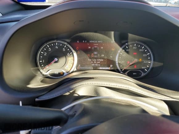 ✅ 2021 Jeep Renegade Latitude • VIN: ZACNJCBB8MPN27994 • Лот: 90864145. Опубликован ранее на Copart с пробегом 68 195 миль. Бесплатный доступ к архиву аукционных продаж из США и подробный отчёт об истории автомобиля на DreamBid. Изображение 9.