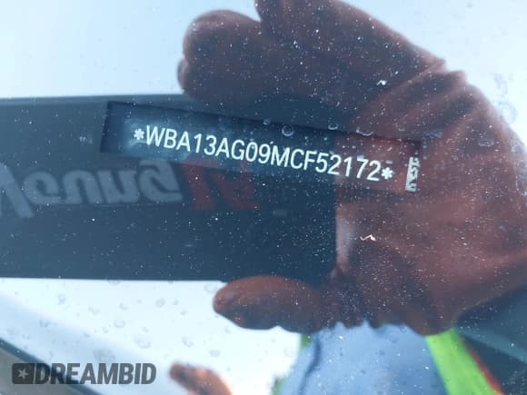 ✅ 2021 BMW 5 Series 530e • VIN: WBA13AG09MCF52172 • Lot: 41664307. Listed on IAAI with 72,454 mi. Free auction sales archive from the USA and detailed vehicle history report at DreamBid. Image 9.