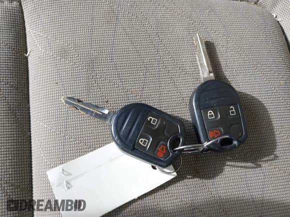 ✅ 2013 Ford Explorer • VIN: 1FM5K8B86DGB51077 • Lot: 43354242. Wystawiony na IAAI z przebiegiem 140 232 mil. Bezpłatny archiwum sprzedaży aukcyjnych z USA i szczegółowy raport historii pojazdu na DreamBid. Zdjęcie 11.