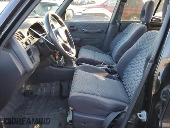 ✅ 1998 Toyota RAV4 • VIN: JT3HP10V3W7091396 • Лот: 84764804. Опубликован ранее на Copart с пробегом 176 120 миль. Бесплатный доступ к архиву аукционных продаж из США и подробный отчёт об истории автомобиля на DreamBid. Изображение 7.