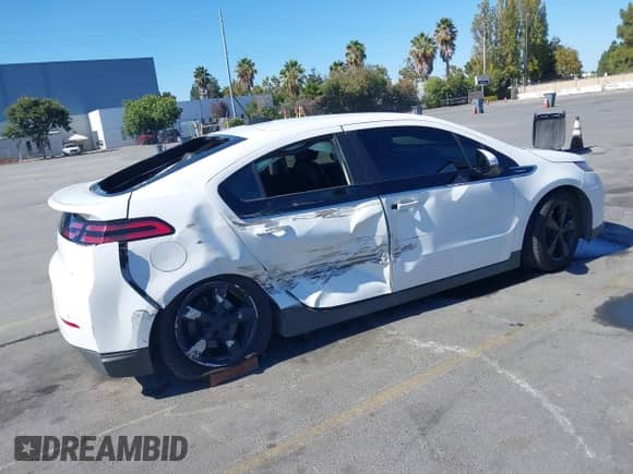 2015 Chevrolet Volt с VIN 1G1RD6E45FU141604, выставлен на аукционе IAAI как лот 43283385 с пробегом 96 825 миль миль и . История ставок и продаж доступна на DreamBid. Изображение 4.