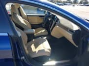✅ 2017 Tesla Model S 100D • VIN: 5YJSA1E28HF200188 • Lot: 43494042. Wystawiony na IAAI z przebiegiem 81 519 mil. Bezpłatny archiwum sprzedaży aukcyjnych z USA i szczegółowy raport historii pojazdu na DreamBid. Zdjęcie 5.