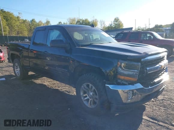 ✅ 2016 Chevrolet Silverado 1500 LT • VIN: 1GCVKREC7GZ408072 • Лот: 43345207. Опубликован ранее на IAAI с пробегом 144 081 миль. Бесплатный доступ к архиву аукционных продаж из США и подробный отчёт об истории автомобиля на DreamBid. Изображение 1.