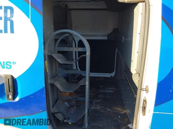 ✅ 2020 Nissan NV200 S • VIN: 3N6CM0KN4LK696673 • Lot: 41047423. Wystawiony na IAAI z przebiegiem 120 237 mil. Bezpłatny archiwum sprzedaży aukcyjnych z USA i szczegółowy raport historii pojazdu na DreamBid. Zdjęcie 8.