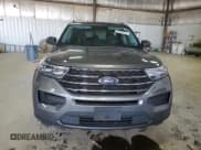 ✅ 2021 Ford Explorer XLT • VIN: 1FMSK8DH2MGC08293 • Lot: 53869825. Wystawiony na Copart z przebiegiem 93 607 mil. Bezpłatny archiwum sprzedaży aukcyjnych z USA i szczegółowy raport historii pojazdu na DreamBid. Zdjęcie 5.