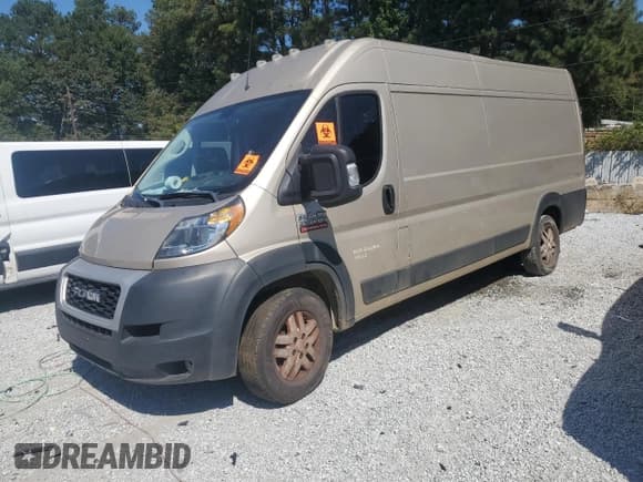 ✅ 2021 Ram ProMaster Cargo • VIN: 3C6MRVJG5ME531263 • Lot: 84009205. Listed on Copart with 426,631 mi. Free auction sales archive from the USA and detailed vehicle history report at DreamBid. Image 1.