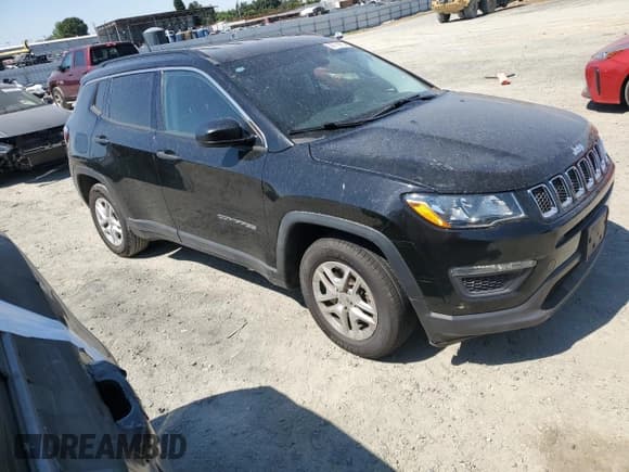 ✅ 2021 Jeep Compass Sport • VIN: 3C4NJCAB8MT545909 • Lot: 59778355. Wystawiony na Copart z przebiegiem 71 029 mil. Bezpłatny archiwum sprzedaży aukcyjnych z USA i szczegółowy raport historii pojazdu na DreamBid. Zdjęcie 4.