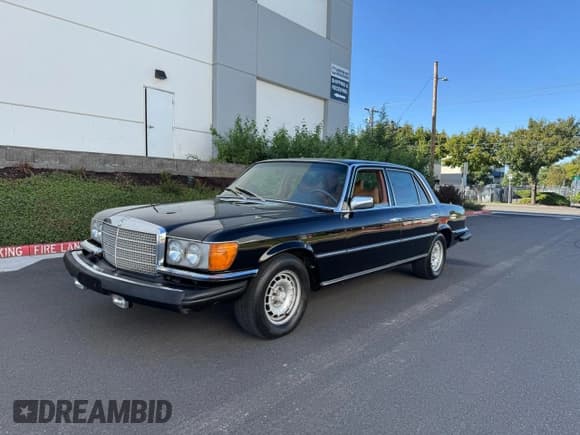 ✅ 1978 Mercedes-Benz 450 • VIN: 11603612003537 • Лот: 83852695. Опубликован ранее на Copart с пробегом 90 716 миль. Бесплатный доступ к архиву аукционных продаж из США и подробный отчёт об истории автомобиля на DreamBid. Изображение 12.
