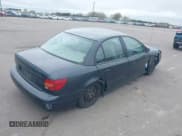 ✅ 2002 Saturn SL • VIN: 1G8ZH52812Z260075 • Lot: 42173876. Wystawiony na IAAI z przebiegiem 82 954 mil. Bezpłatny archiwum sprzedaży aukcyjnych z USA i szczegółowy raport historii pojazdu na DreamBid. Zdjęcie 4.