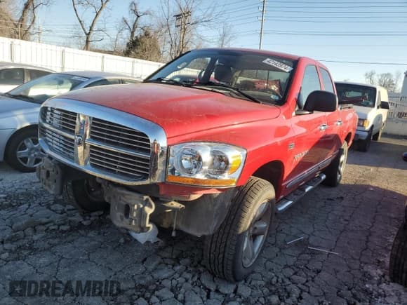 ✅ 2006 Dodge 1500 SLT • VIN: 1D7HU18226S623559 • Лот: 42143974. Опубликован ранее на Copart с пробегом 138 195 миль. Бесплатный доступ к архиву аукционных продаж из США и подробный отчёт об истории автомобиля на DreamBid. Изображение 1.