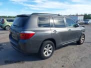 ✅ 2008 Toyota Highlander • VIN: JTEDS41A982013836 • Lot: 43939937. Listed on IAAI with 227,044 mi. Free auction sales archive from the USA and detailed vehicle history report at DreamBid. Image 4.