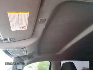 2021 Chevrolet Silverado 2500HD Work Truck z VIN 1GC1YLE78MF288230, wystawiony jako IAAI lot #43590962 z przebiegiem 127 645 mil mil oraz . Historia ofert i sprzedaży dostępna na DreamBid. Obrazek 2.