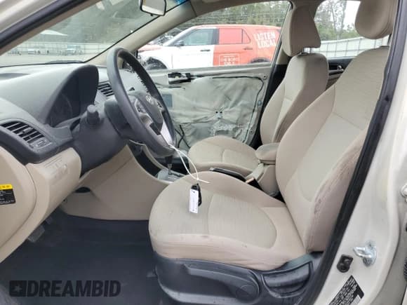 ✅ 2017 Hyundai Accent SE • VIN: KMHCT4AE0HU263188 • Лот: 74883884. Опубликован ранее на Copart с пробегом 24 276 миль. Бесплатный доступ к архиву аукционных продаж из США и подробный отчёт об истории автомобиля на DreamBid. Изображение 7.