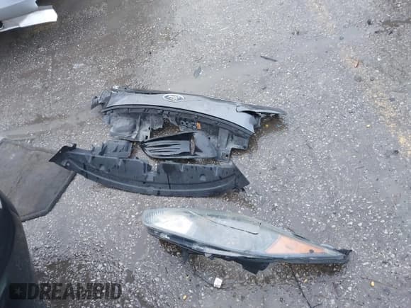 ✅ 2018 Ford Fiesta Titanium • VIN: 3FADP4CJ8JM117662 • Lot: 41199756. Listed on IAAI with 101,625 mi. Free auction sales archive from the USA and detailed vehicle history report at DreamBid. Image 12.