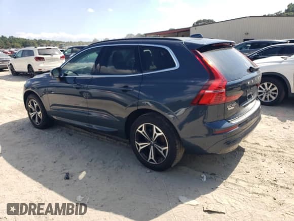 ✅ 2022 Volvo XC60 Momentum • VIN: YV4L12RK5N1065094 • Лот: 71721105. Опубликован ранее на Copart с пробегом Не указан. Бесплатный доступ к архиву аукционных продаж из США и подробный отчёт об истории автомобиля на DreamBid. Изображение 2.