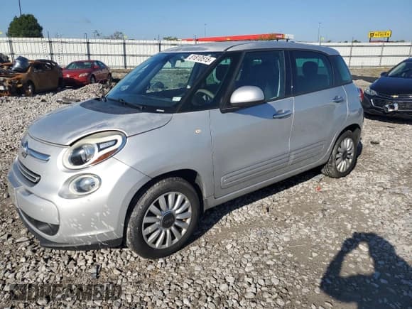 ✅ 2014 FIAT 500L Easy • VIN: ZFBCFABHXEZ013266 • Lot: 81810515. Listed on Copart with 129,247 mi. Free auction sales archive from the USA and detailed vehicle history report at DreamBid. Image 1.
