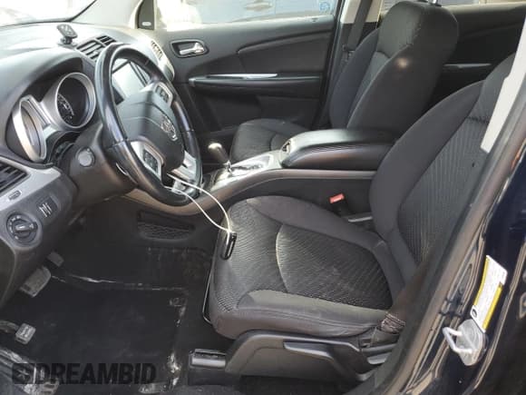 ✅ 2013 Dodge Journey SXT • VIN: 3C4PDCCGXDT668801 • Lot: 85260435. Wystawiony na Copart z przebiegiem 206 955 mil. Bezpłatny archiwum sprzedaży aukcyjnych z USA i szczegółowy raport historii pojazdu na DreamBid. Zdjęcie 7.