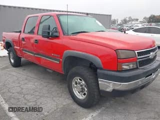 ✅ 2006 Chevrolet Silverado 2500HD LT2 • VIN: 1GCHC23U06F186794 • Лот: 42182208. Опубликован ранее на IAAI с пробегом 270 672 миль. Бесплатный доступ к архиву аукционных продаж из США и подробный отчёт об истории автомобиля на DreamBid. Изображение 1.