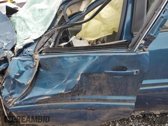 ✅ 2006 Chevrolet Equinox LT • VIN: 2CNDL63F466060712 • Лот: 45800635. Опубликован ранее на Copart с пробегом Не указан. Бесплатный доступ к архиву аукционных продаж из США и подробный отчёт об истории автомобиля на DreamBid. Изображение 7.