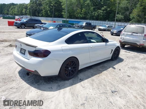✅ 2014 BMW 4 Series 435i • VIN: WBA3R1C58EK190218 • Lot: 42893909. Wystawiony na IAAI z przebiegiem 100 063 mil. Bezpłatny archiwum sprzedaży aukcyjnych z USA i szczegółowy raport historii pojazdu na DreamBid. Zdjęcie 4.