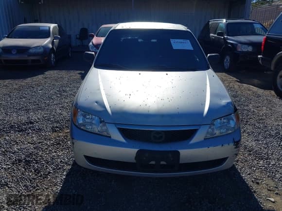 ✅ 2001 Mazda Protege LX • VIN: JM1BJ226910401437 • Lot: 43548017. Wystawiony na IAAI z przebiegiem 236 866 mil. Bezpłatny archiwum sprzedaży aukcyjnych z USA i szczegółowy raport historii pojazdu na DreamBid. Zdjęcie 6.