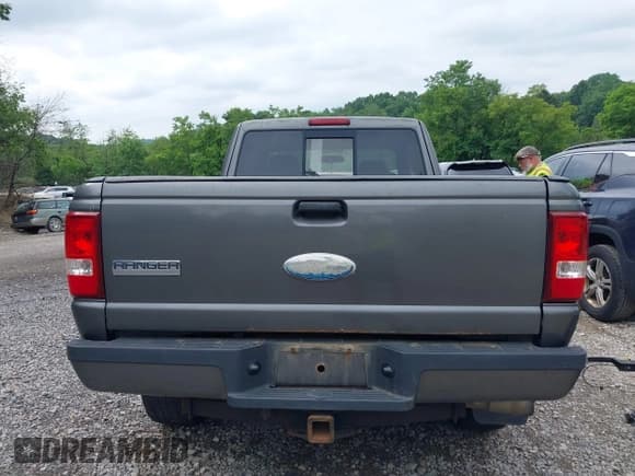✅ 2009 Ford Ranger XLT • VIN: 1FTZR45E69PA15454 • Lot: 42620039. Listed on IAAI with 182,107 mi. Free auction sales archive from the USA and detailed vehicle history report at DreamBid. Image 16.