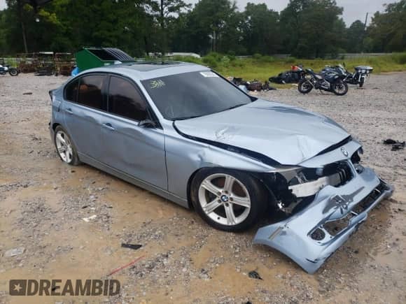 2014 BMW 3 Series 328i с VIN WBA3A5G5XENP28196, выставлен на аукционе Copart как лот 70809245 с пробегом 138 529 миль миль и Списание • Salvage title. История ставок и продаж доступна на DreamBid. Изображение 4.