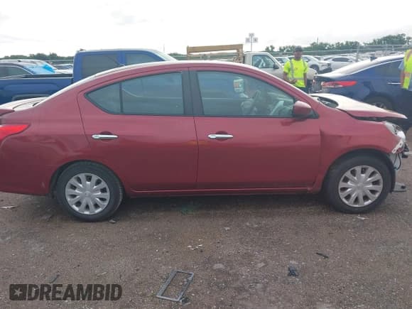 ✅ 2017 Nissan Versa SV • VIN: 3N1CN7AP2HK463994 • Lot: 42381723. Listed on IAAI with 133,760 mi. Free auction sales archive from the USA and detailed vehicle history report at DreamBid. Image 13.