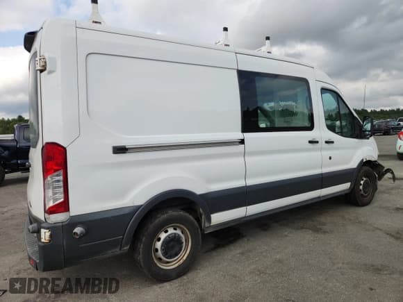 ✅ 2018 Ford Transit • VIN: 1FTYR2CMXJKA93795 • Лот: 71622985. Опубликован ранее на Copart с пробегом 212 735 миль. Бесплатный доступ к архиву аукционных продаж из США и подробный отчёт об истории автомобиля на DreamBid. Изображение 3.
