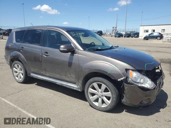 ✅ 2013 Mitsubishi Outlander GT • VIN: JA4JS4AX7DU010020 • Lot: 52629504. Listed on Copart with 121,097 mi. Free auction sales archive from the USA and detailed vehicle history report at DreamBid. Image 4.