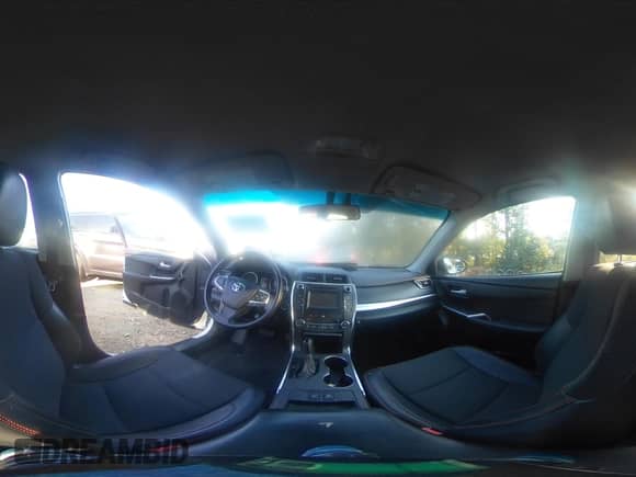 2016 Toyota Camry LE z VIN 4T1BD1FK0GU179201, wystawiony jako IAAI lot #43157471 z przebiegiem 191 456 mil mil oraz . Historia ofert i sprzedaży dostępna na DreamBid. Obrazek 18.