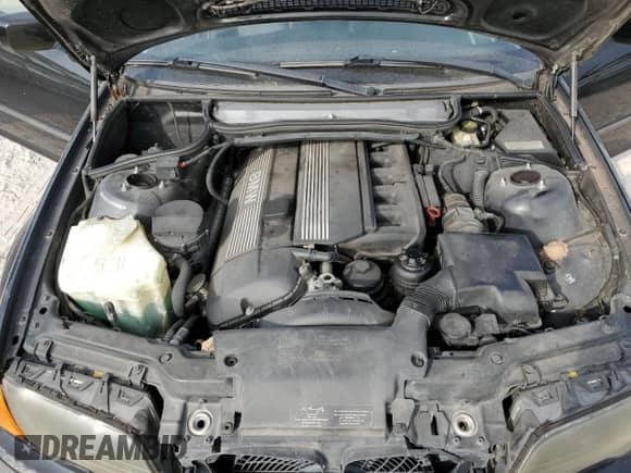 1999 BMW 3 Series 328i z VIN WBAAM5338XFR10964, wystawiony jako Copart lot #89660145 z przebiegiem 171 018 mil mil oraz Czysty tytuł • Clean title. Historia ofert i sprzedaży dostępna na DreamBid. Obrazek 11.