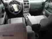 2008 Dodge Nitro SXT с VIN 1D8GU28K18W260406, выставлен на аукционе Copart как лот 79536944 с пробегом 106 710 миль миль и Списание • Salvage title. История ставок и продаж доступна на DreamBid. Изображение 8.