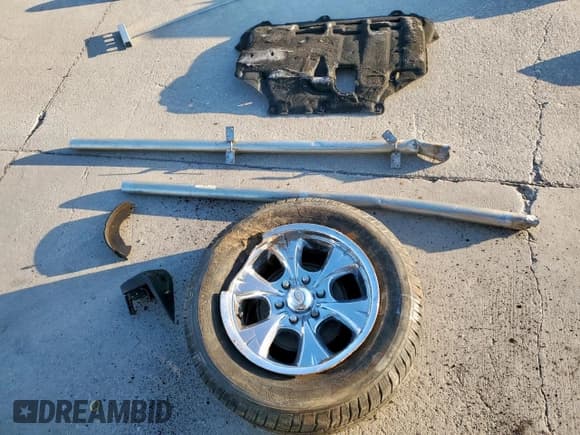 ✅ 2006 Chevrolet Silverado 1500 LT1 • VIN: 1GCEC19T86Z130760 • Лот: 45917125. Опубликован ранее на Copart с пробегом 179 023 миль. Бесплатный доступ к архиву аукционных продаж из США и подробный отчёт об истории автомобиля на DreamBid. Изображение 12.