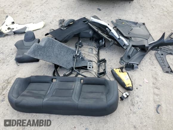 ✅ 2018 Tesla Model S 75D • VIN: 5YJSA1E29JF281854 • Лот: 55339485. Опубликован ранее на Copart с пробегом 104 177 миль. Бесплатный доступ к архиву аукционных продаж из США и подробный отчёт об истории автомобиля на DreamBid. Изображение 12.