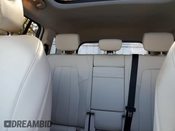 ✅ 2021 Mercedes-Benz GLB 250 • VIN: W1N4M4HB0MW096792 • Lot: 89812175. Wystawiony na Copart z przebiegiem 88 721 mil. Bezpłatny archiwum sprzedaży aukcyjnych z USA i szczegółowy raport historii pojazdu na DreamBid. Zdjęcie 10.