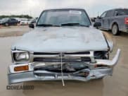 ✅ 1991 Toyota Pickup DX • VIN: JT4RN81P1M5095583 • Lot: 64683605. Wystawiony na Copart z przebiegiem 156 615 mil. Bezpłatny archiwum sprzedaży aukcyjnych z USA i szczegółowy raport historii pojazdu na DreamBid. Zdjęcie 5.
