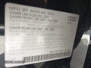 ✅ 2020 Audi Q3 S line Premium • VIN: WA1DECF38L1023458 • Lot: 40841994. Wystawiony na IAAI z przebiegiem 21 710 mil. Bezpłatny archiwum sprzedaży aukcyjnych z USA i szczegółowy raport historii pojazdu na DreamBid. Zdjęcie 9.